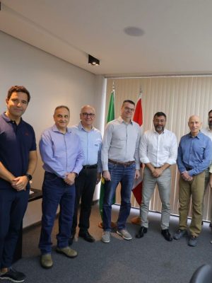 O governador Wilson Lima destacou o compromisso do Governo do Amazonas para com a promoção do ‘Potássio Verde’, em Autazes (a 113 quilômetros de Manaus), aliado ao desenvolvimento social e preservação do meio ambiente. Os avanços no projeto foram tratados entre o governador, na última sexta-feira (24), com diretores da Brazil Potash, detentora da Potássio do Brasil, subsidiária da companhia canadense.