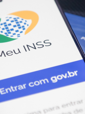 A Advocacia-Geral da União (AGU), representando judicialmente o Instituto Nacional do Seguro Social (INSS), ajuizou ação cautelar de urgência...